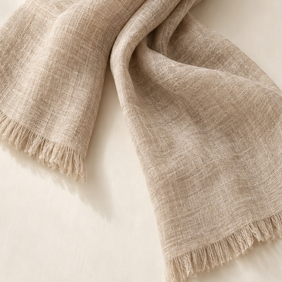 Still Linen Scarf weave and edge detail