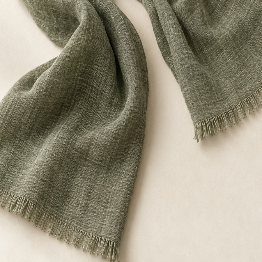Moss Linen Scarf weave and edge detail